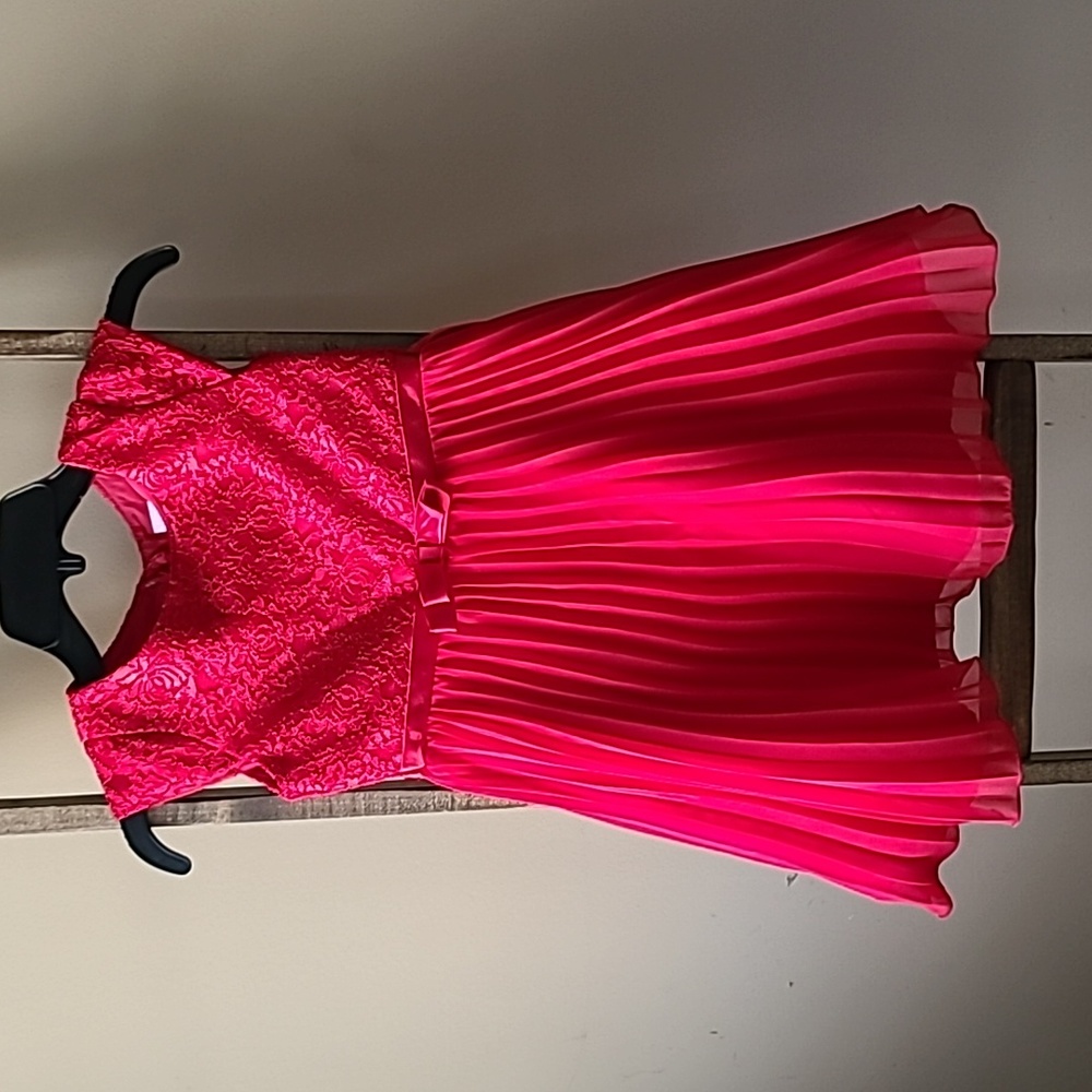 Girls dress